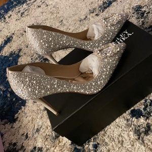 Badgley Mischka Cher II Pointed Toe Pump